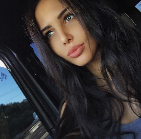 http://zvezdi.ru/uploads/photos/show/024_Anastasiya_Reshetova_AnastasiyaReshetova9962.jpg