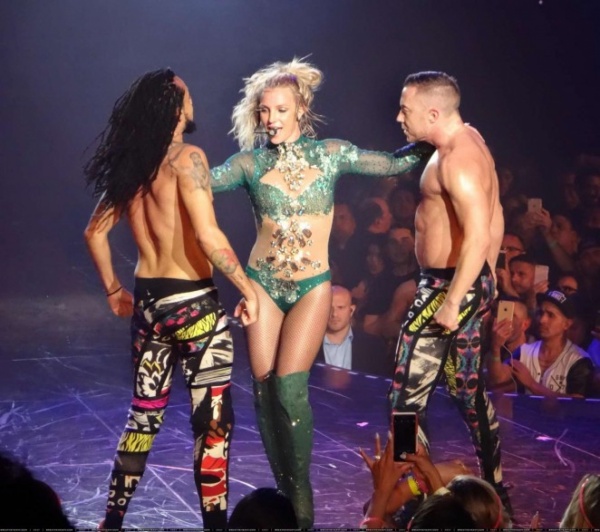 Бритни Спирс поразила количеством нарядов на шоу «Piece Of Me»