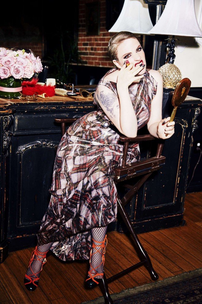 Актриса Лина Данэм в гламурном фотосете для Paper Magazine