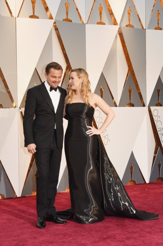 Леонардо Ди Каприо и Кейт Уинслет на красной дорожке "Оскар-2016"
