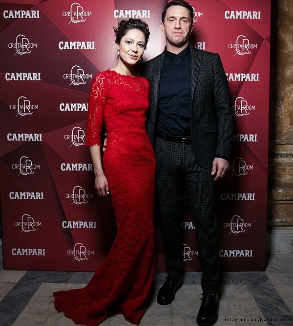 Елена Лядова покорила всех красным платьем
