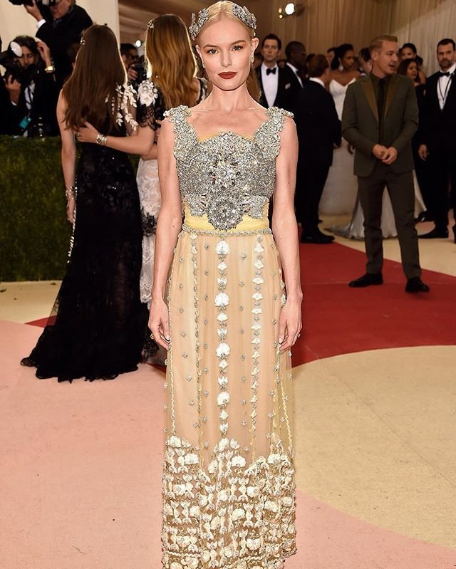 Кейт Босуорт блистала в платье от Dolce&Gabbana