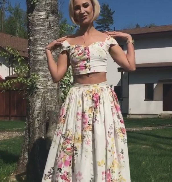 Ольга Бузова представила новый наряд на лето для принцесс