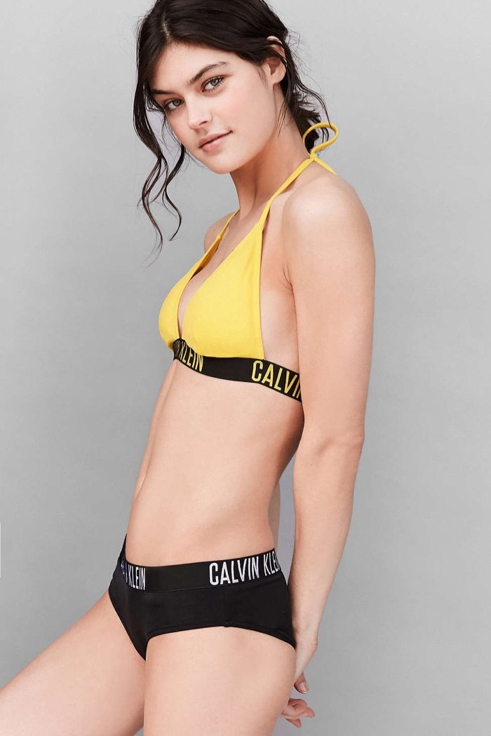 Calvin Klein представил новую коллекцию бикини