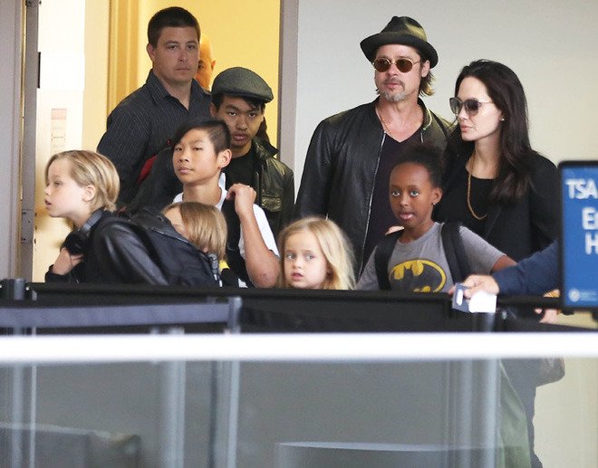 Адвокат Анджелины Джоли подтвердил развод актрисы с Брэдом Питтом - причина не в измене