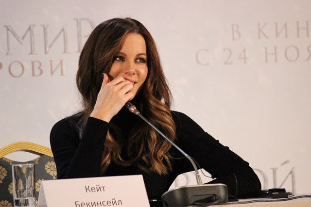 Голливудская звезда Кейт Бекинсейл представила свой новый фильм в Москве