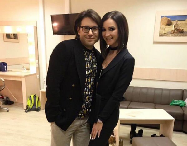 Андрей Малахов и Ольга Бузова шокировали страстным танцем