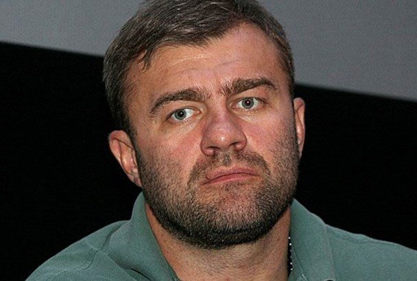 Михаил Пореченков отказывается говорить по поводу скандала с "Битвой Экстрасенсов"
