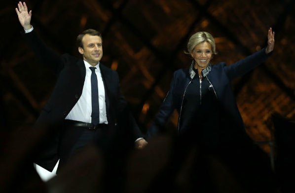 Президент Франции Эммануэль Макрон поддержал свою супругу