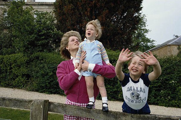 Принц Уильям и Гарри дали откровенное интервью о маме, принцессе Диане