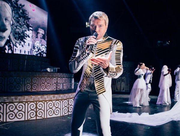 Николай Басков бесплатно отработает концерт после скандала с "золотой судьей"