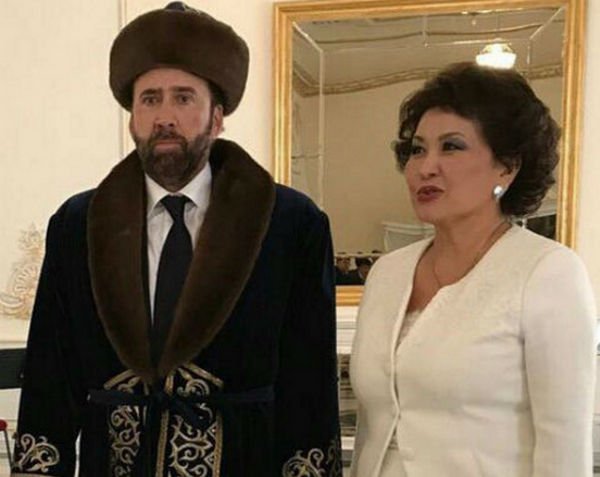 Николас Кейдж примерил казахский народный костюм