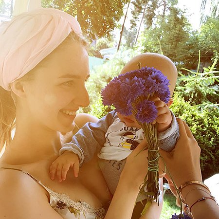 Ксения Собчак с сыном трогательно поздравила дочь Максима Виторгана с днем рождения