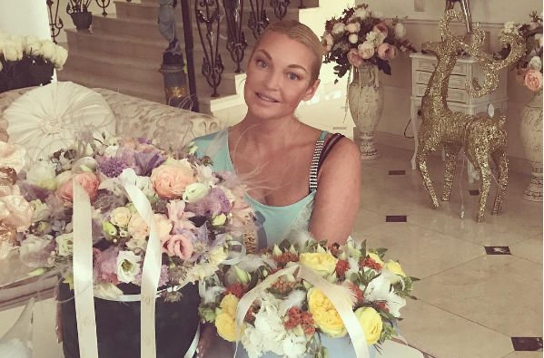 Анастасия Волочкова поведала детали предстоящей свадьбы