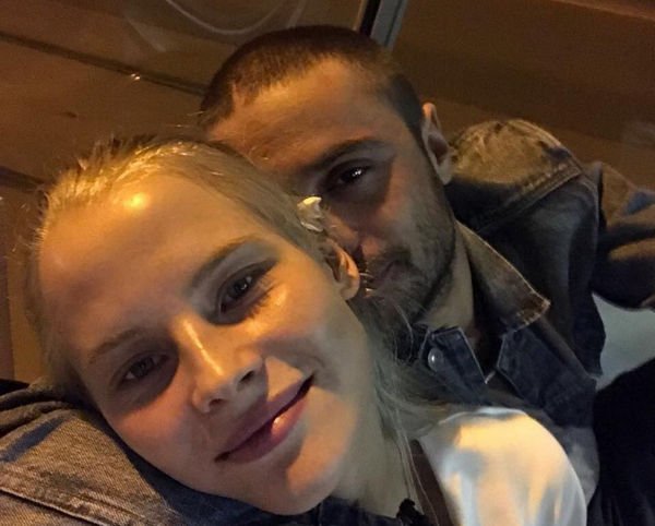 Невеста Ильи Глинникова высказалась против вмешательства в их личную жизнь