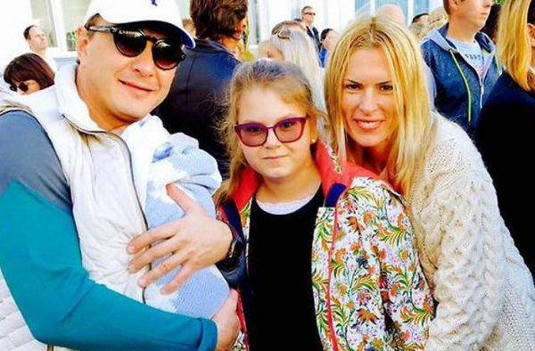 Дочка Марата Башарова от экс-супруги захотела жить с ним