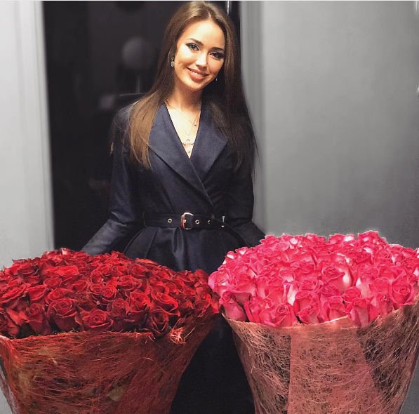 Анастасия Костенко получила роскошный подарок от Дмитрия Тарасова