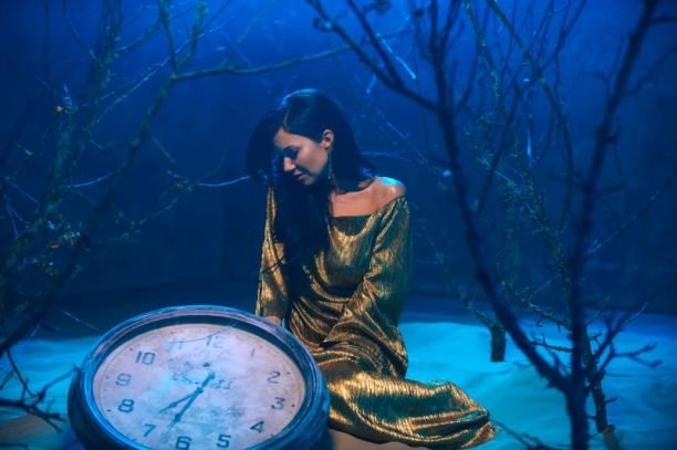 Маша Вебер представила новый страстный клип на песню "Он"