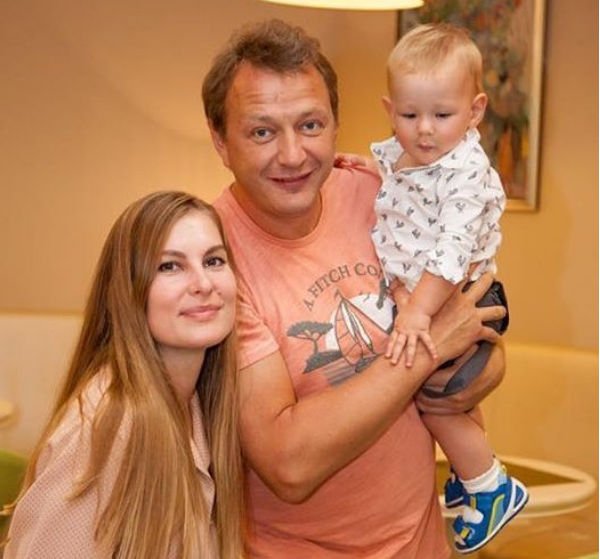 Экс-супруга Марата Башарова возмущена его ложью и хочет подать в суд