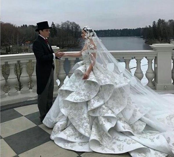 В Сети опубликованы первые фотографии со свадьбы Саши Артемовой и Евгения  Кузина » Звёзды.ru