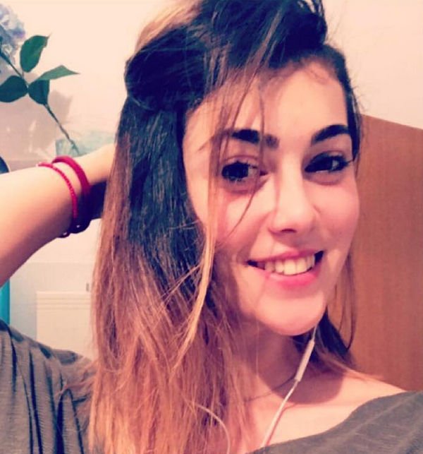 Сати Казанова многое запрещает своей 24-летней сестре