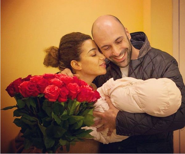 Евгений Папунаишвили разместил первую фотографию новорожденной дочери