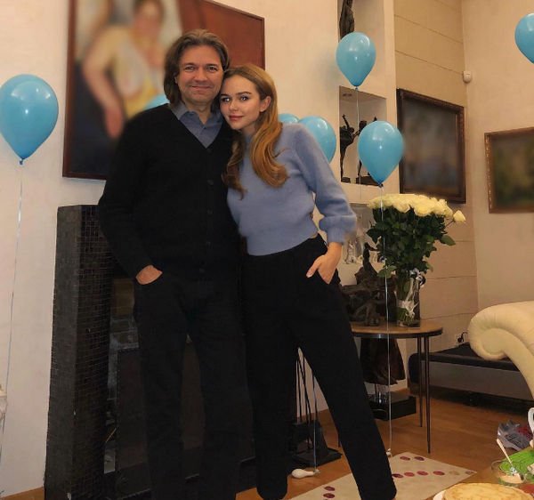 Супруга Дмитрия Маликова опубликовала первый снимок новорожденного сына