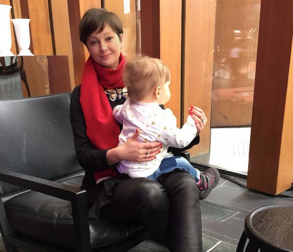 Солистка «Непары» Виктория Талышинская после родов сильно поправилась