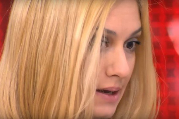 Карина Мишулина уволена из театра