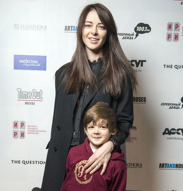 Марина Александрова растрогала фанатов совместным снимком с подросшим сыном