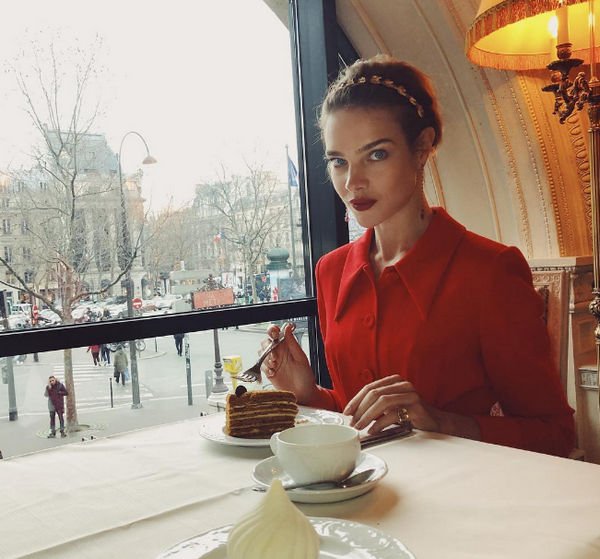 Наталья Водянова не ограничивает себя в еде вопреки слухам о жесткой диете