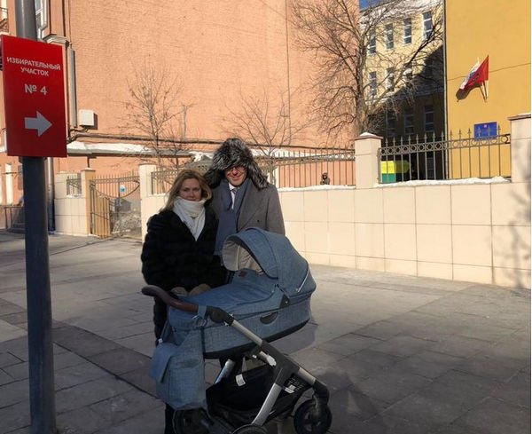 Семейное фото Андрея Малахова вызвало восторг фанатов