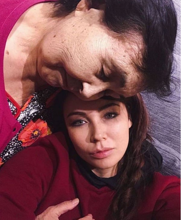 Ляйсан Утяшева растрогала совместным фото со своей бабушкой
