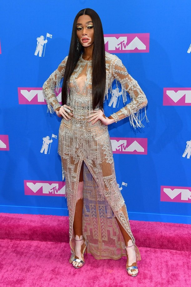 Рита Ора щеголяла на премии MTV практически голой