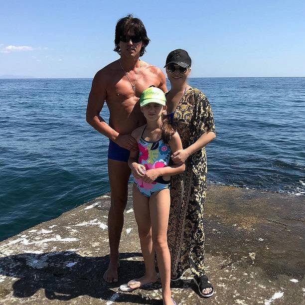 Катя Лель опубликовала видео на море в купальнике
