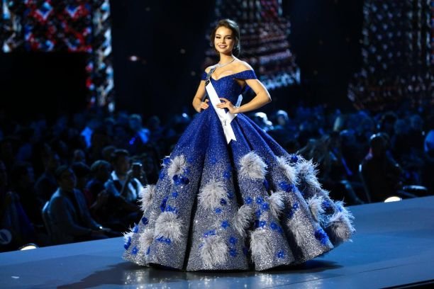 24-летняя Катриона Грэй завоевала звание "Мисс Вселенная 2018"
