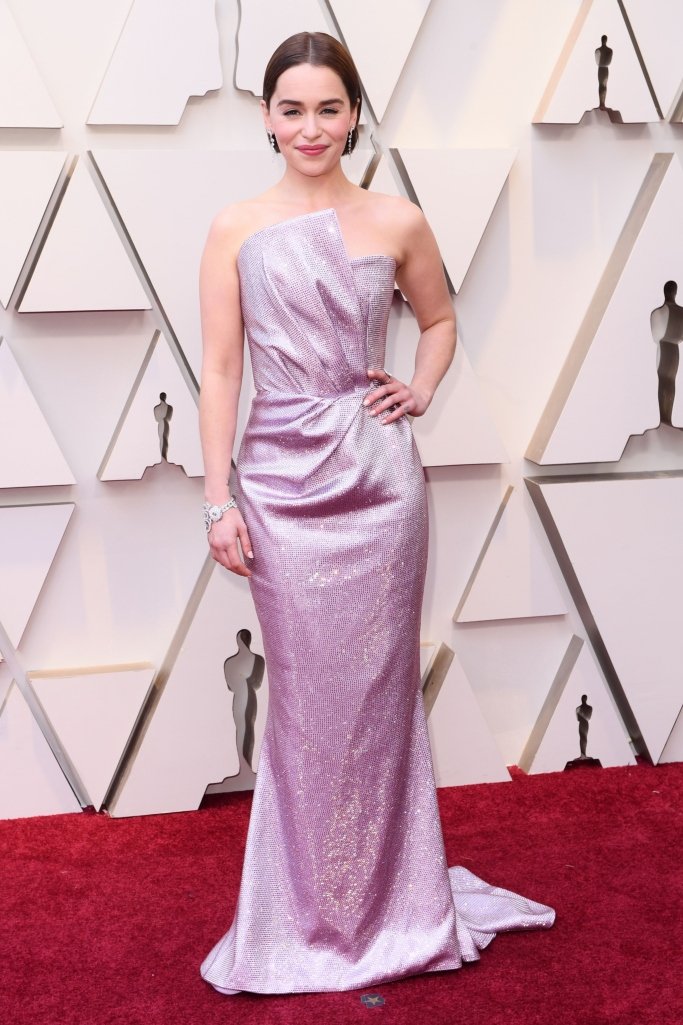 Эмилия Кларк в нежном платье на красной дорожке «Оскар-2019»