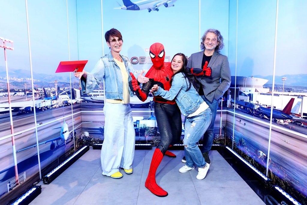 Ингеборга Дапкунайте и другие звезды на премьере нового «Человека-паука»