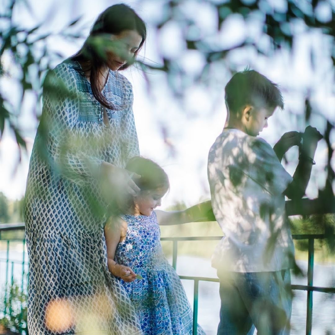 Марина Александрова опубликовала семейную фотосессию с сыном и дочкой