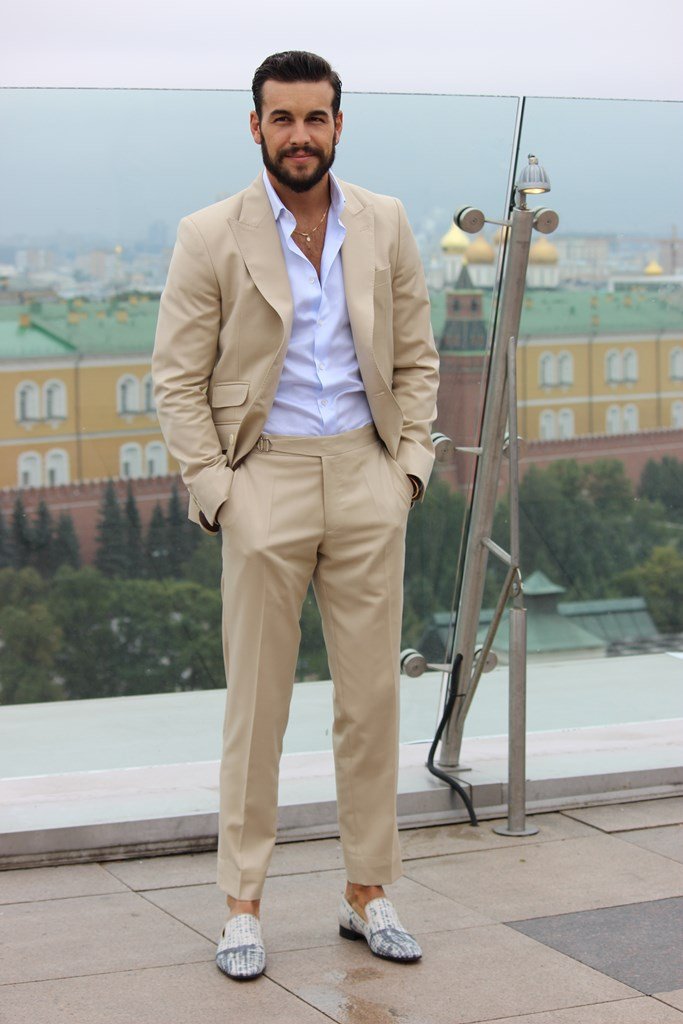 Марио Касас представил в Москве необычный сериал, где сыграл главную роль