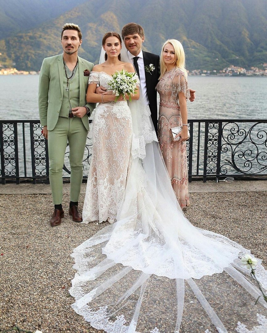 Дарья Клюкина сыграла свадьбу в роскошном особняке на озере Комо