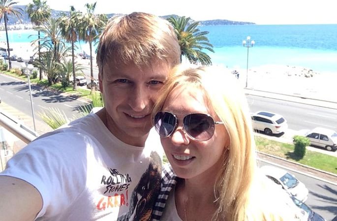 Алексей Ягудин рассказал о госпитализации супруги в онкоцентр и показал фото