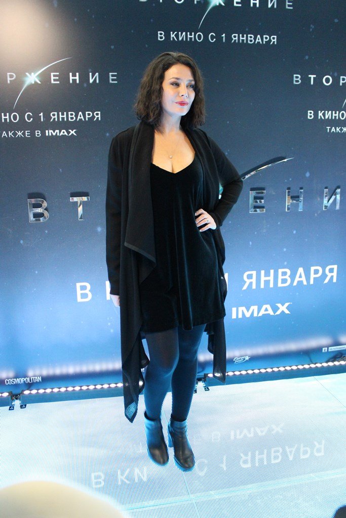 Звезды фильма «Вторжение» и знаменитые гости появились на премьере в Москве