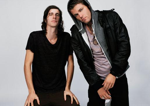 3OH!3