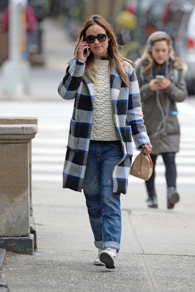 Оливия Уайлд прогулялась по улицам Нью-Йорка в непринужденном наряде