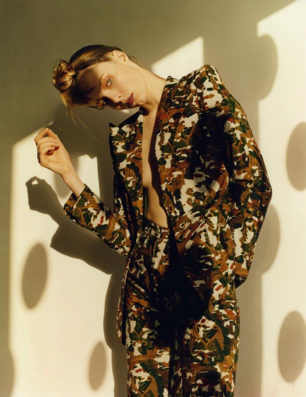 Британская модель Эди Кэмпбелл позирует для Vogue Paris