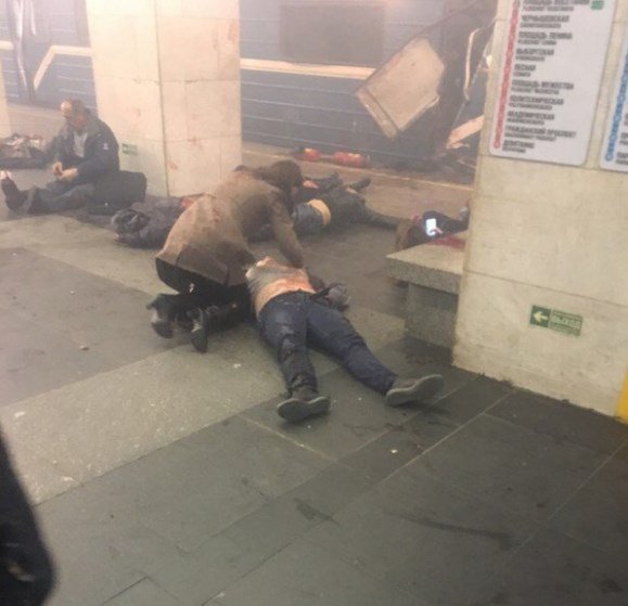 Звезда Дом-2 стара первой, кто показал видео взрыва в метро Санкт-Петербурга