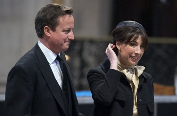 Постельный снимок Дэвида Кэмерона вызвал бурную реакцию в сети