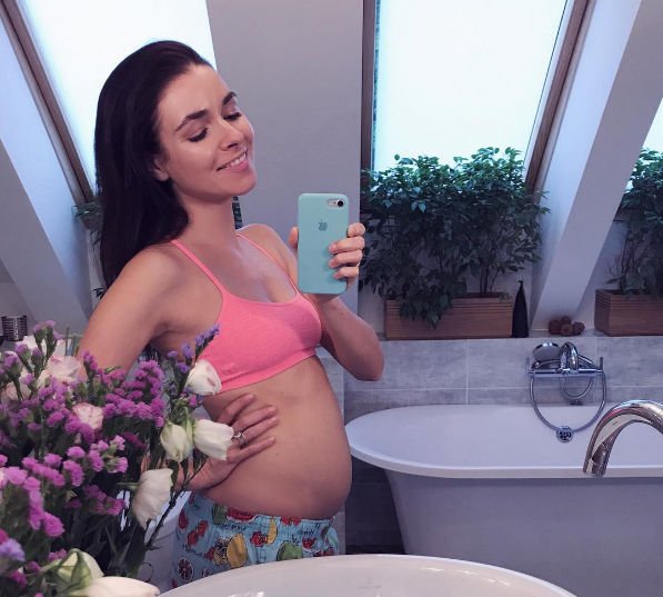 Ирена Понарошку готовится стать мамой во второй раз