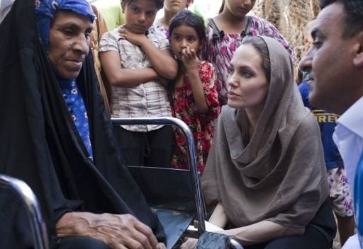 Анджелина Джоли невероятно помолодела